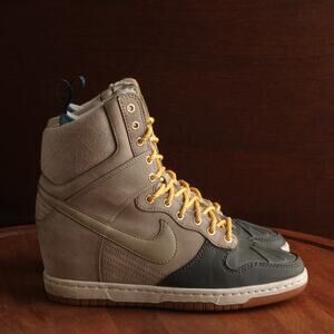 Nike Sneakers WMS SZ 6.5 Tan Dunk Sky Hi Hidden Wedge Winter Boots Duck Sherpa